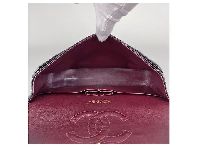 Borsa a tracolla Chanel Matelassé in pelle nera - vista 10