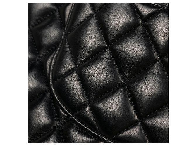 Borsa a tracolla Chanel Matelassé in pelle nera - vista 5