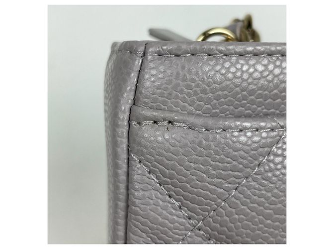 Borsa a tracolla Chanel Matelassé in Gray - vista 5