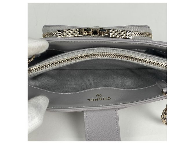 Borsa a tracolla Chanel Matelassé in Gray - vista 8