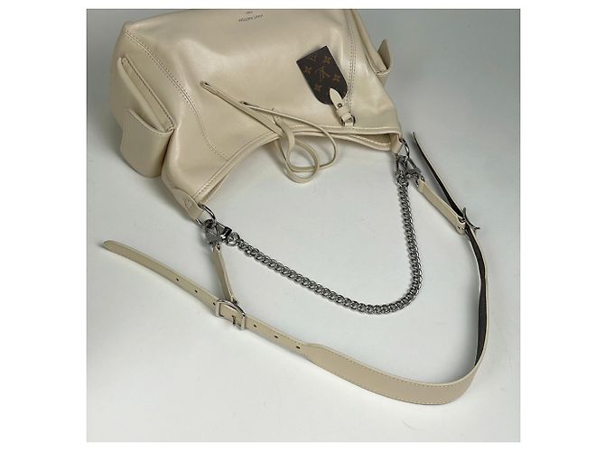 Borsa a tracolla Louis Vuitton Carryall Cargo Vibe PM - vista 8