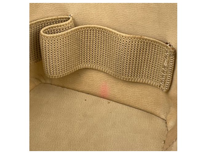 Chanel Vanity Pouch aus gelbem genarbtem Kalbsleder - Ansicht 9