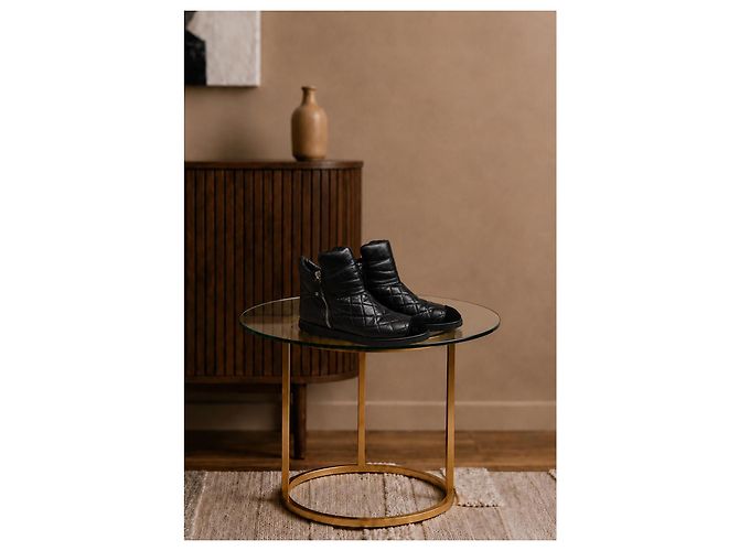 Chanel Sneakers Alte in Pelle Matelassé Nera - vista 3