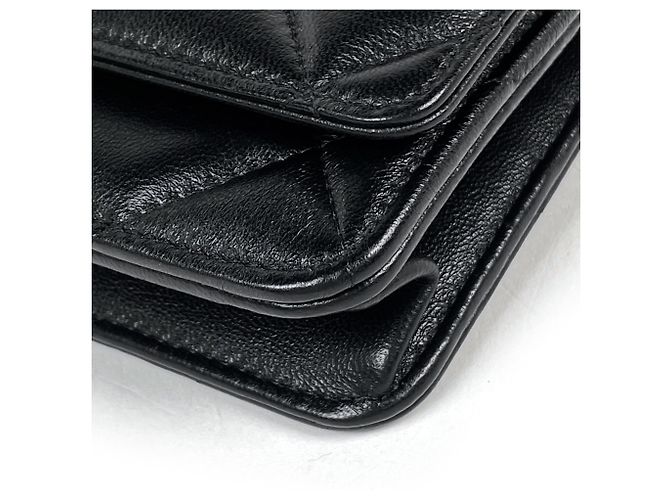 Chanel Schultertasche aus schwarzem Leder - Ansicht 3