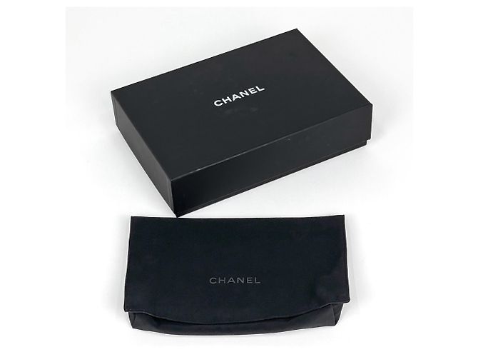 Chanel Schultertasche aus schwarzem Leder - Ansicht 9