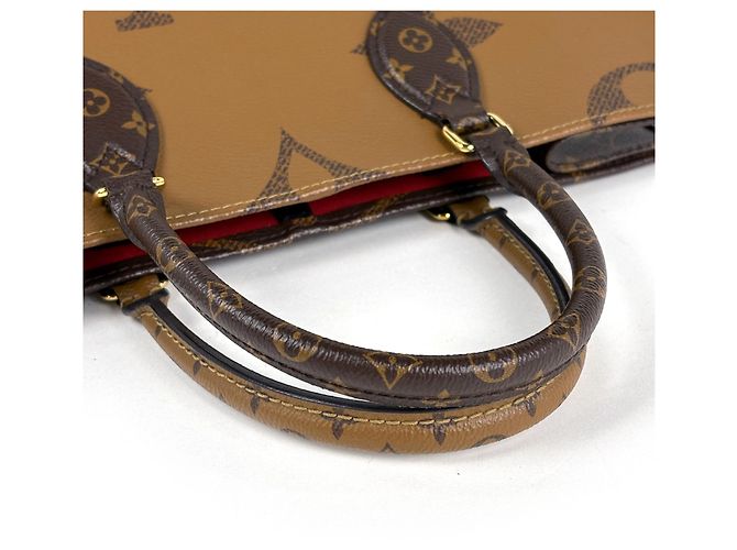 Bolso Tote 2-Way Louis Vuitton OnTheGo MM - vista 6