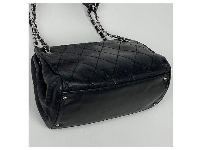 Borsa a tracolla Chanel in pelle Matelassé - vista 2