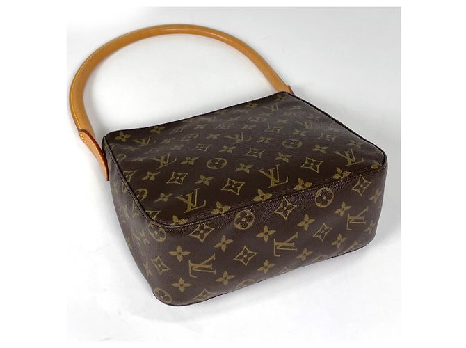Borsa a tracolla Louis Vuitton Looping MM - vista 2