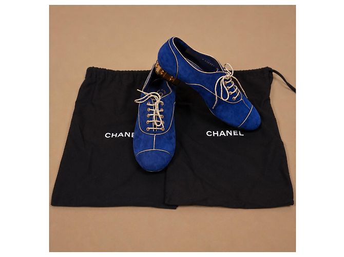 Chanel Scarpe stringate camoscio blu e oro - vista 12