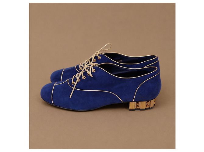Chanel Scarpe stringate camoscio blu e oro - vista 6