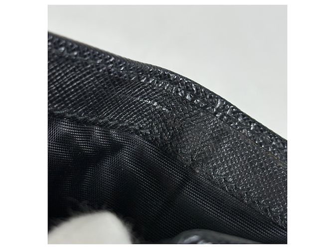 Prada Bi-Fold Geldbörse aus schwarzem Saffiano-Leder - Ansicht 5