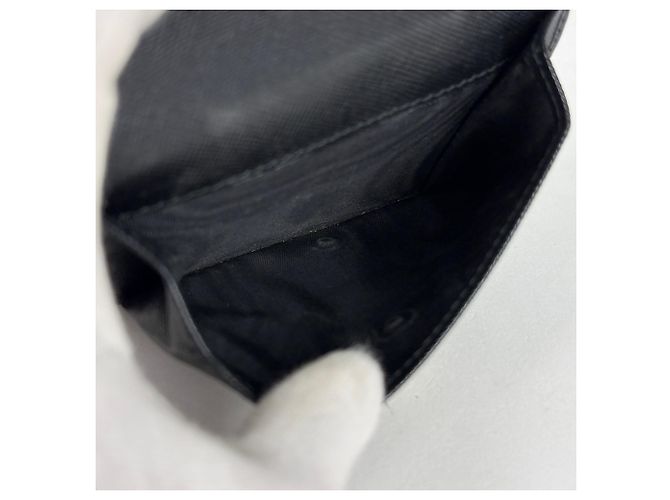 Prada Bi-Fold Geldbörse aus schwarzem Saffiano-Leder - Ansicht 6