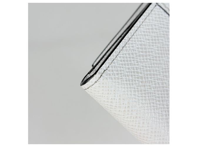 Louis Vuitton Victor Tri-fold Wallet - view 3