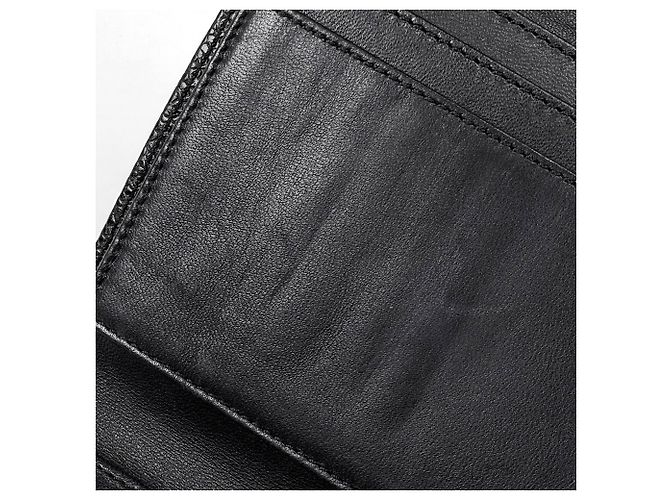Portafoglio tri-fold Chanel in pelle di vitello granulata nera - vista 5