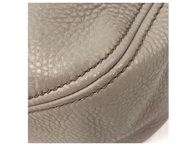 Borsa a tracolla Miu Miu in pelle beige - vista 3
