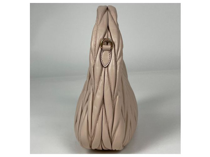 Borsa hobo Miu Miu in pelle rosa - vista 2