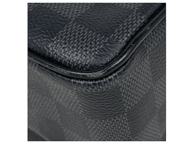 Louis Vuitton Utility Messenger Schultertasche - Ansicht 3