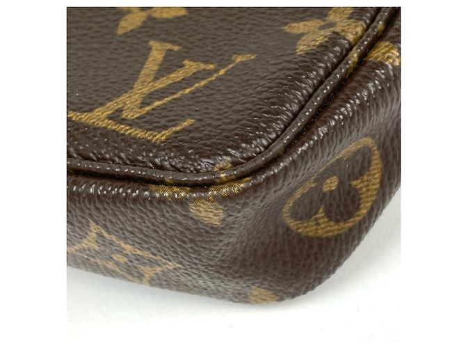 Louis Vuitton Pochette Accessoires - vista 3