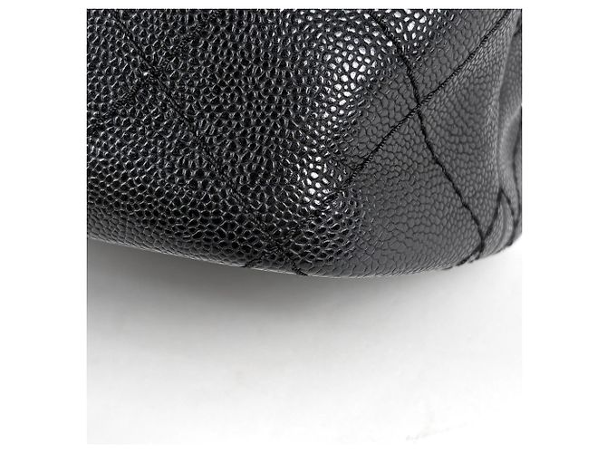 Borsa Tote Chanel in pelle di vitello martellata nera - vista 3