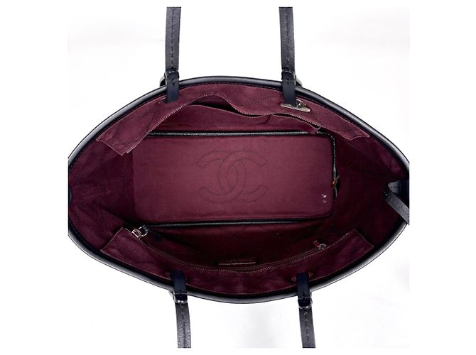 Borsa Tote Chanel in pelle di vitello martellata nera - vista 8