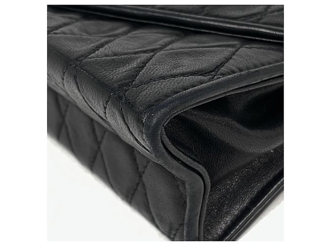 Borsa a tracolla Chanel in pelle nera - vista 3