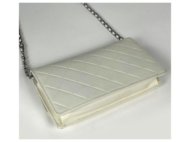 Chanel Schultertasche aus Leder - Ansicht 2