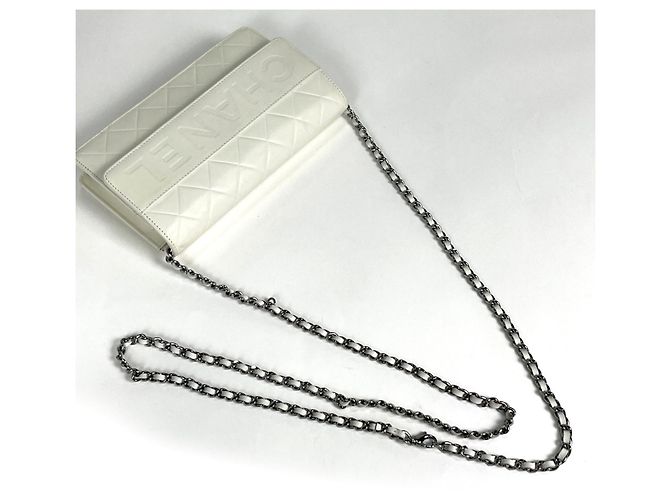 Chanel Schultertasche aus Leder - Ansicht 6