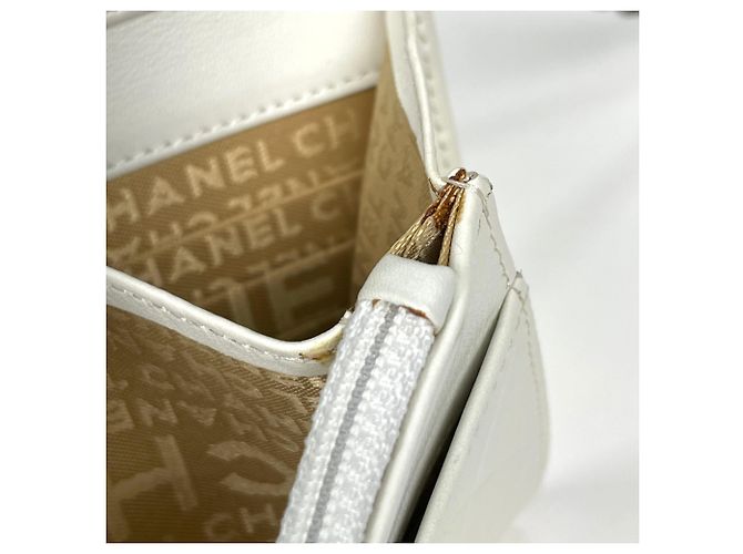 Chanel Schultertasche aus Leder - Ansicht 7