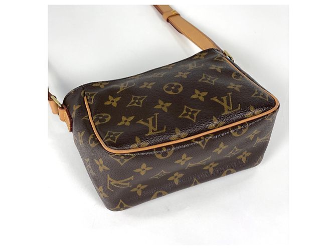 Cité Louis Vuitton Viva Cite PM Schultertasche - Ansicht 2