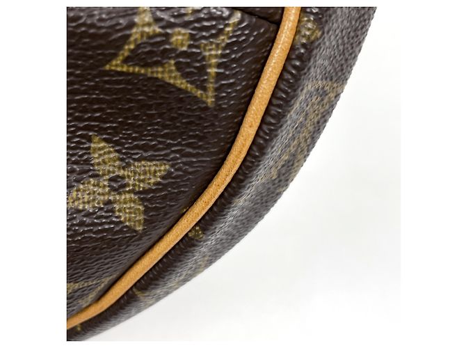 Borsa a tracolla Louis Vuitton Croissant MM - vista 3