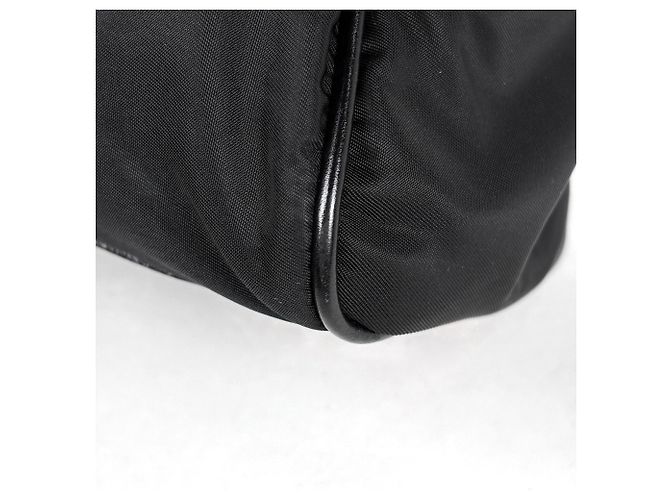 Borsa a mano Prada in nylon e pelle nera - vista 3