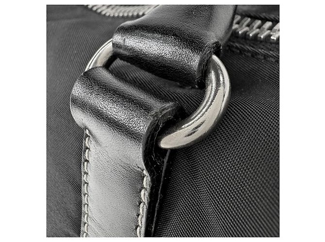 Borsa a mano Prada in nylon e pelle nera - vista 5