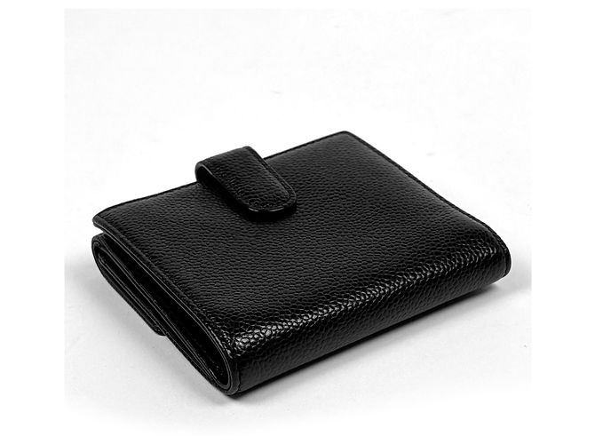 Cartera bi-fold Chanel en piel de becerro granulada negra - vista 2
