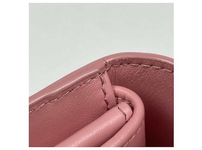 Cartera bi-fold Prada de piel rosa - vista 4