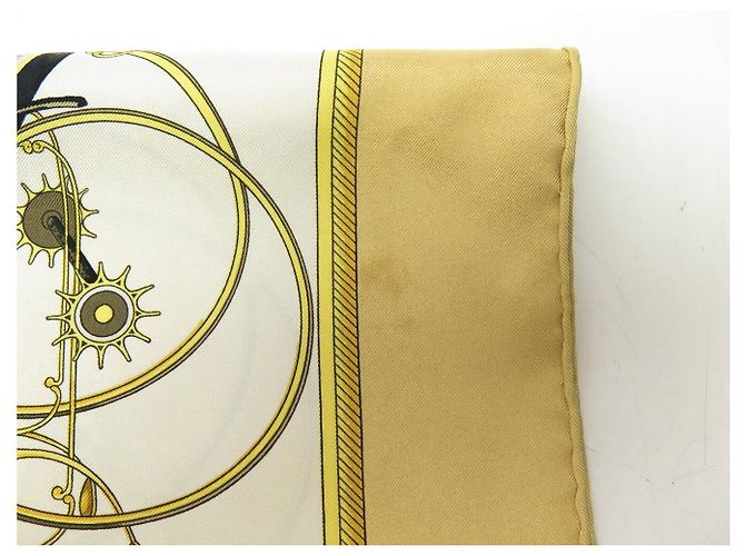 Hermès FOULARD HERMES LES VOITURES A TRANSFORMATION 1ERE EDITION 1965 GIALLO - vista 11