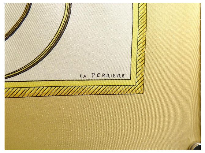Hermès FOULARD HERMES LES VOITURES A TRANSFORMATION 1ERE EDITION 1965 GIALLO - vista 7