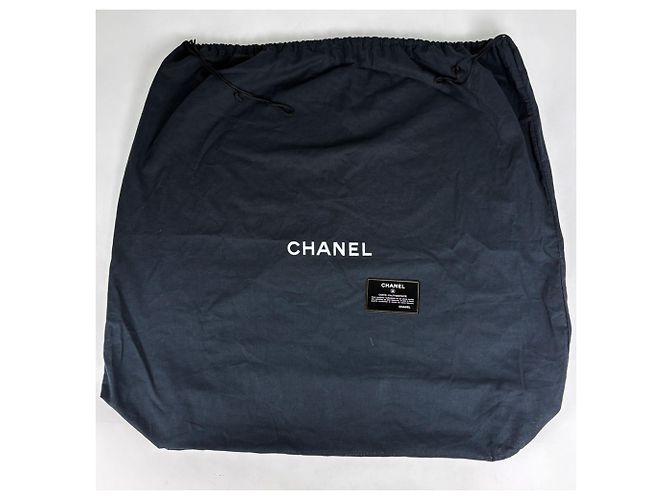 Borsa Tote Chanel in pelle di vitello martellata nera - vista 11