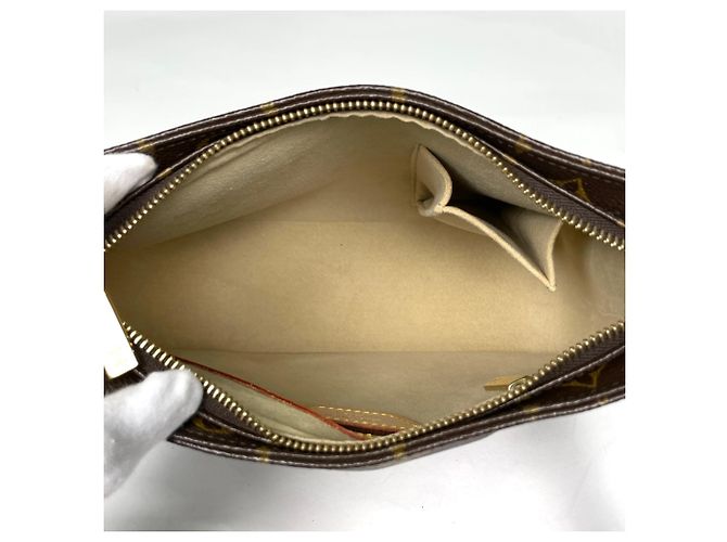 Borsa a tracolla Louis Vuitton Looping MM - vista 6