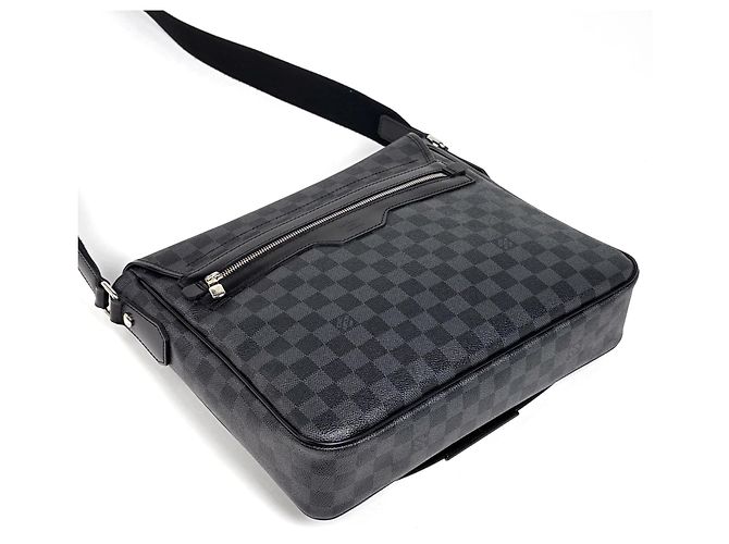 Sac à épaule Louis Vuitton Daniel MM - vue 2