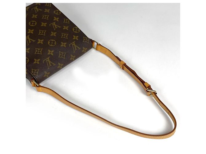 Bolsa de Ombro Louis Vuitton Musette Salsa - vista 6
