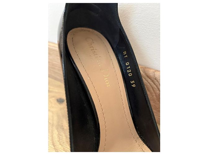 Escarpins Christian Dior en cuir verni noir - vue 4