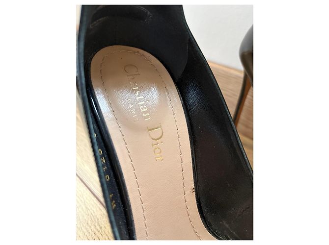 Escarpins Christian Dior en cuir verni noir - vue 5