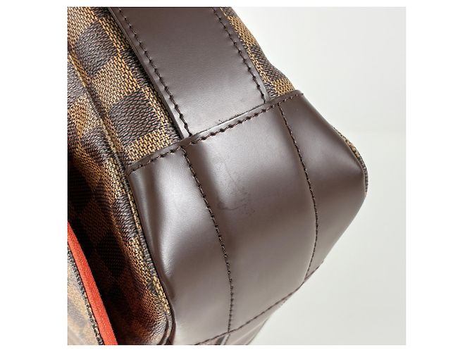 Louis Vuitton Bastille Shoulder Bag - view 4
