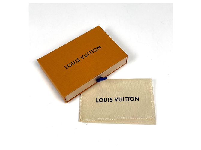 Louis Vuitton Monogram Shadow Double Business Card Holder - vista 6
