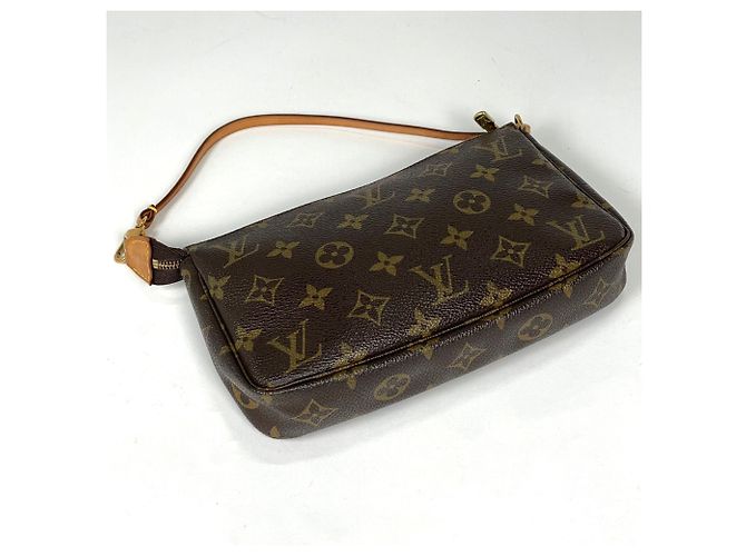 Louis Vuitton Monogram Pochette Accessoires - vista 2