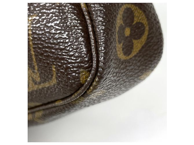 Louis Vuitton Monogram Pochette Accessoires - vista 3