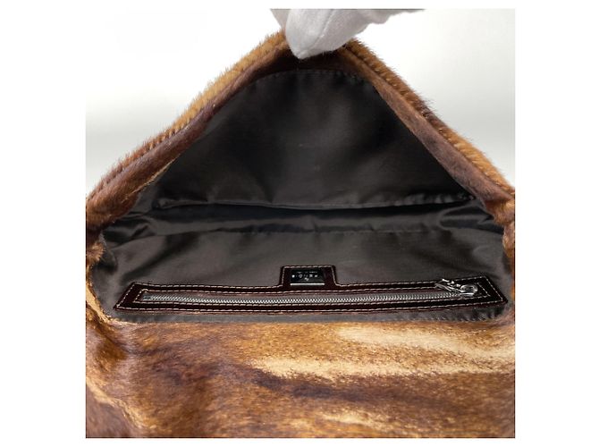 Borsa a tracolla Fendi in pelle marrone - vista 9