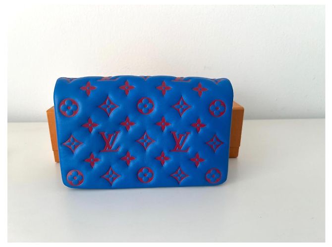 Metis Borsa Louis Vuitton Coussin Monogram in Pelle Blu - vista 5