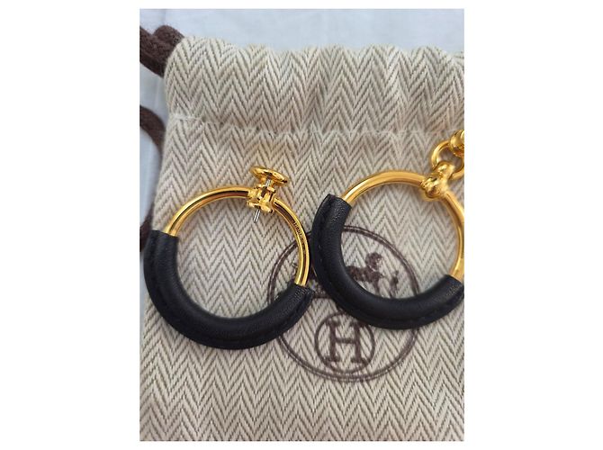 Hermès Loop Orecchini a cerchio in pelle e metallo dorato - vista 2