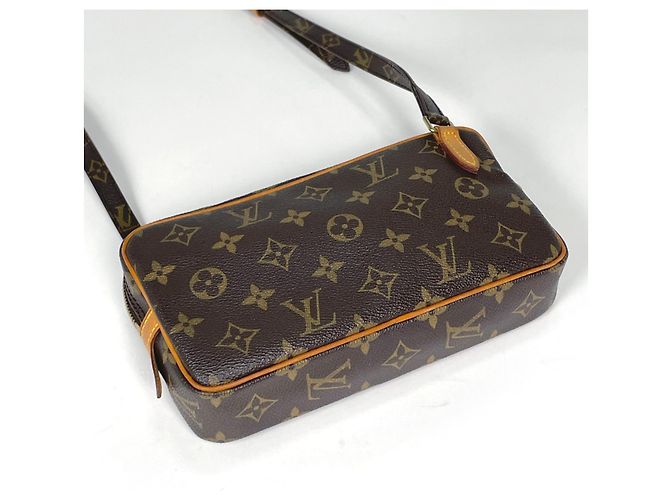 Louis Vuitton Pochette Marly Bandoulière Shoulder Bag - vista 2